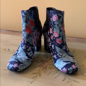 Women’s Indigo RD pull on tapestry look ankleboots